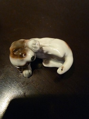 Vintage playful beagle porcelain figurine