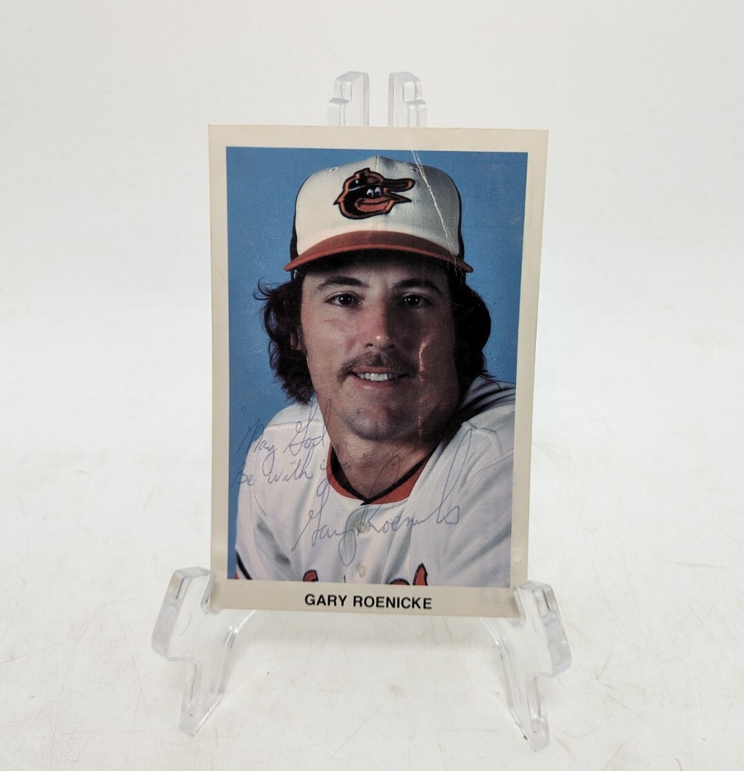 Gary Roenicke signed Baltimore Orioles vintage team issued