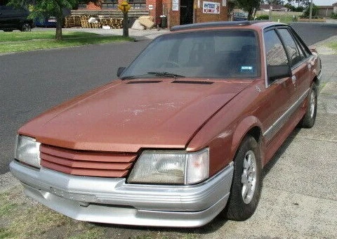 COMMODORE VK BERLINA 5LT V8 308 AUTO SEDAN BROCK BODY KIT NEEDS PAINTING