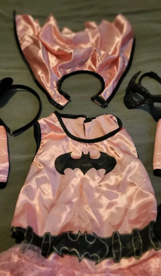 Маленькие девочки (5/6?) Хэллоуин костюм Batgirl розовый и черный ноги/обувь запястье маска шляпа  - Изображение 2 из 4