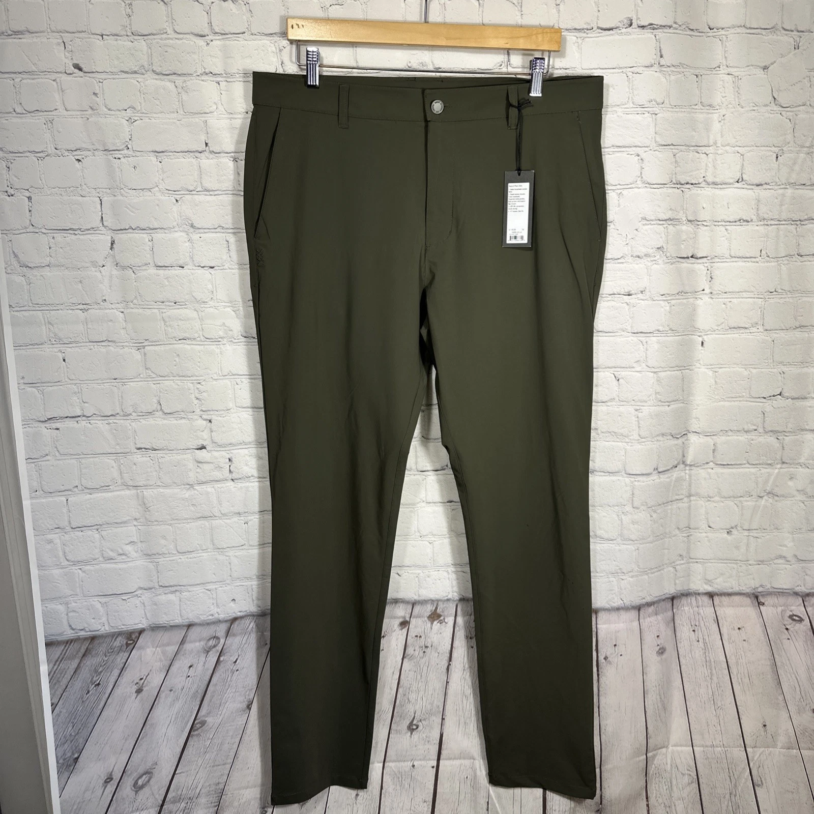 NEW Rhone Men’s 36x33 Resort Slim Pant Stretch Quick Dry Survivor Green UPF 50+