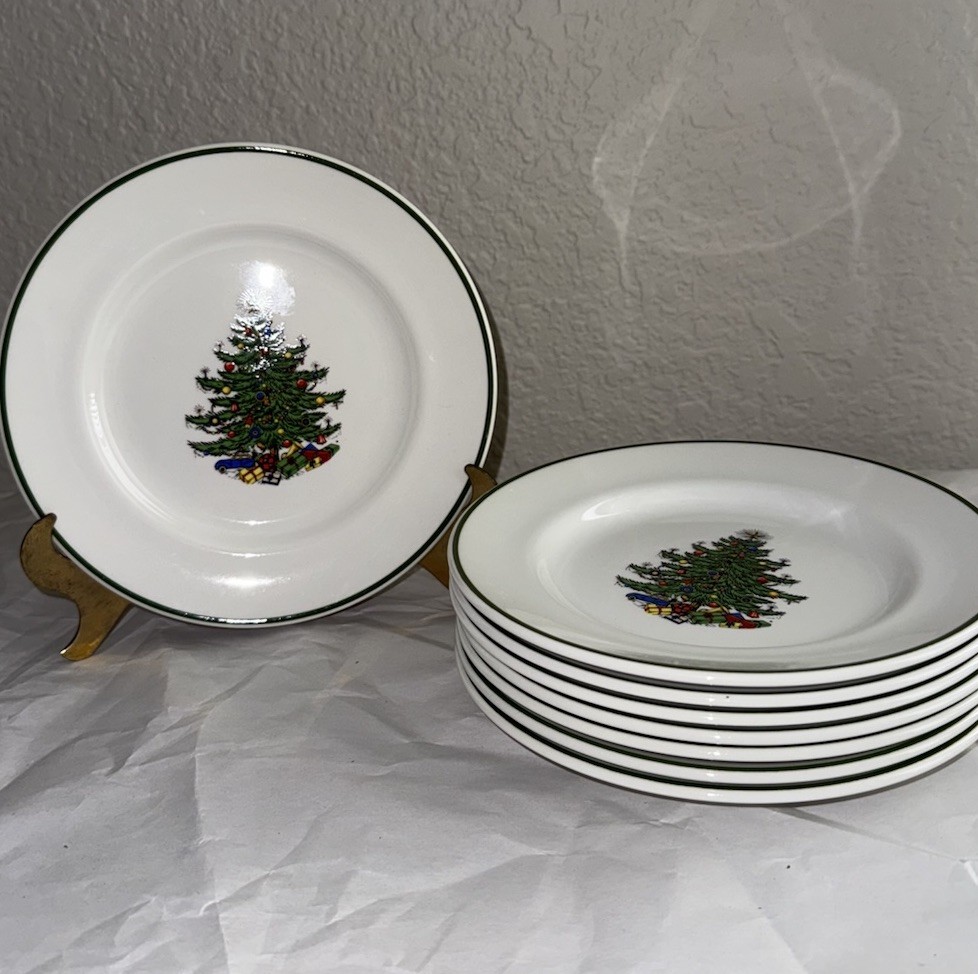 4 Cuthbertson Original Christmas Tree 6" Bread Plates England