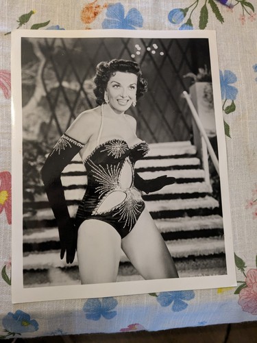 Jane Russell Vintage 8 X 10 Photo