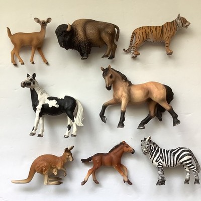 Lot Of 8 Schleich Horses & Wild Animals