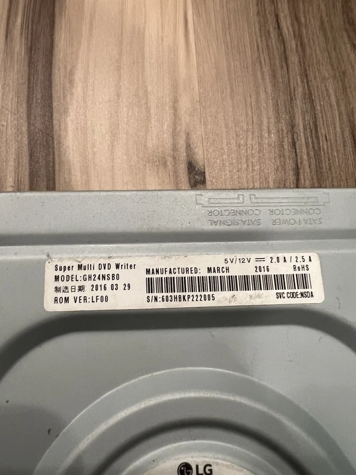 LG - Super-Multi 24x Internal DVD±RW/CD-RW Drive - Image 4 of 4