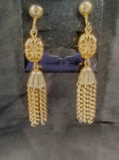 Vintage 1960-70'S EMMONS Gold Tone Dangle Filigree and Tassel Clip On Earrings