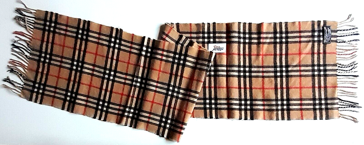 BURBERRYS of London Sciarpa in l00% CHASHMERE 138 X 28 cm (Usata
