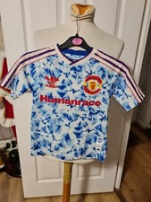 VERY RARE MANCHESTER UNITED 'HUMANRACE' COLLECTORS SHIRT UK 7-8 YEARS BY ADIDAS