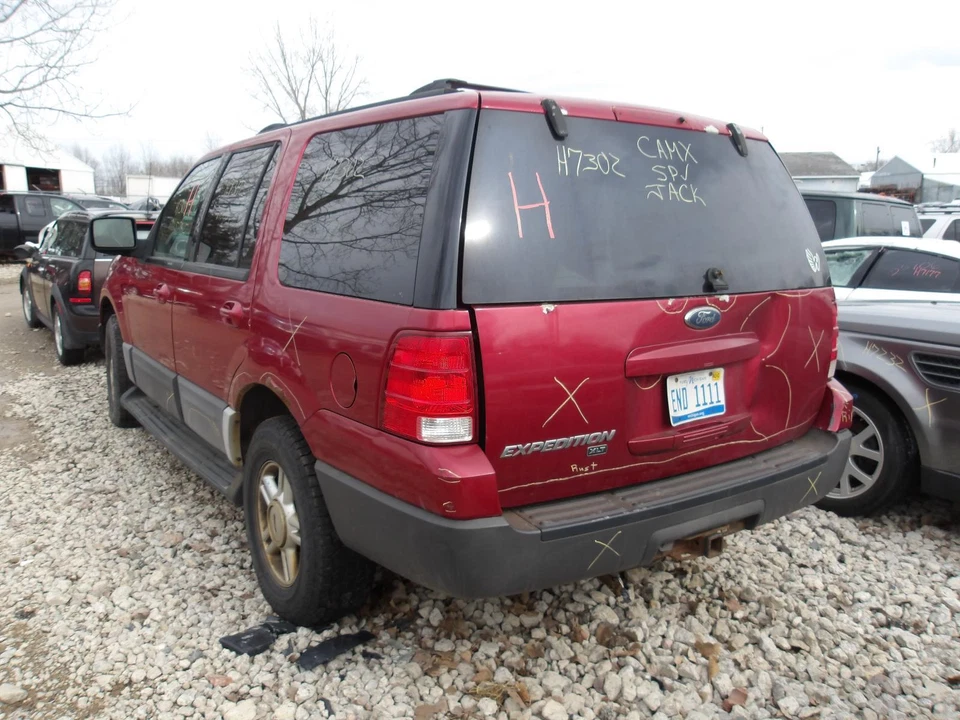 Used Front Outer Drive Axle Shaft fits: 2004 Ford Expedition Front Axle outer cv - Image 3 of 4