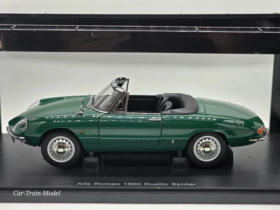 Alfa Romeo 1600 Duetto Spider - AUTOart 1:18 1/18 - Immagine 2 di 4