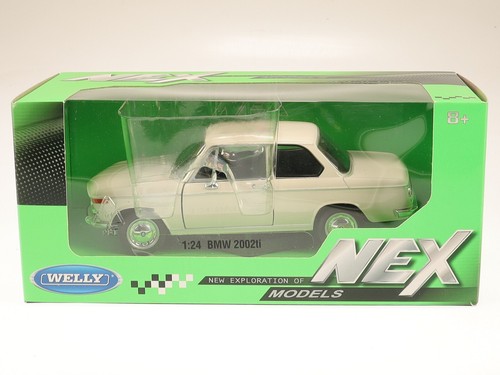 BMW e10 2002 Ti blanco coche en miniatura 24053 Welly 1:24 - Imagen 7 de 7
