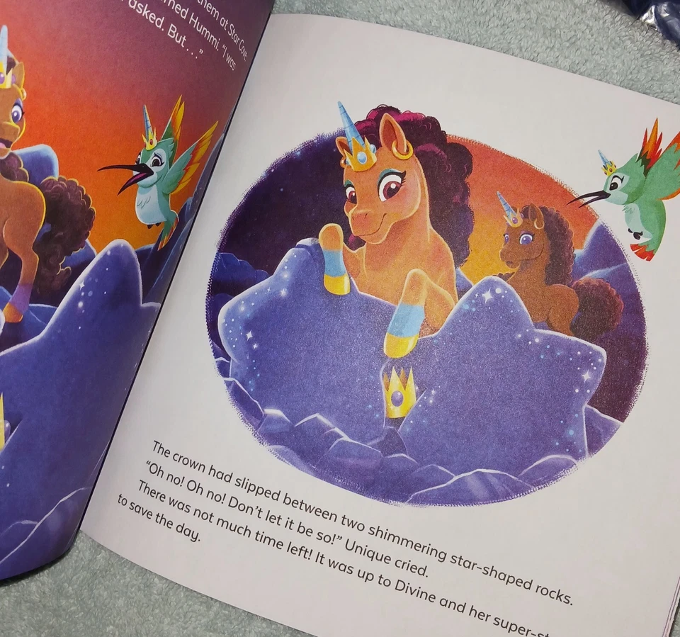 Afro Unicorn 4 paquetes de juego Grab Go. 4 mini rompecabezas y libro de cuentos de 8 piezas. Nuevo Foto 3 de 4