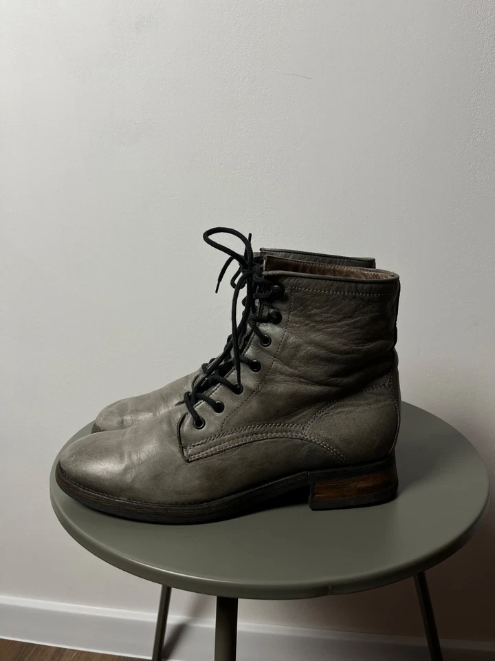 Botas de combate Buffalo para mujer de cuero gris envejecido EU 40 US 9 vintage Foto 4 de 4