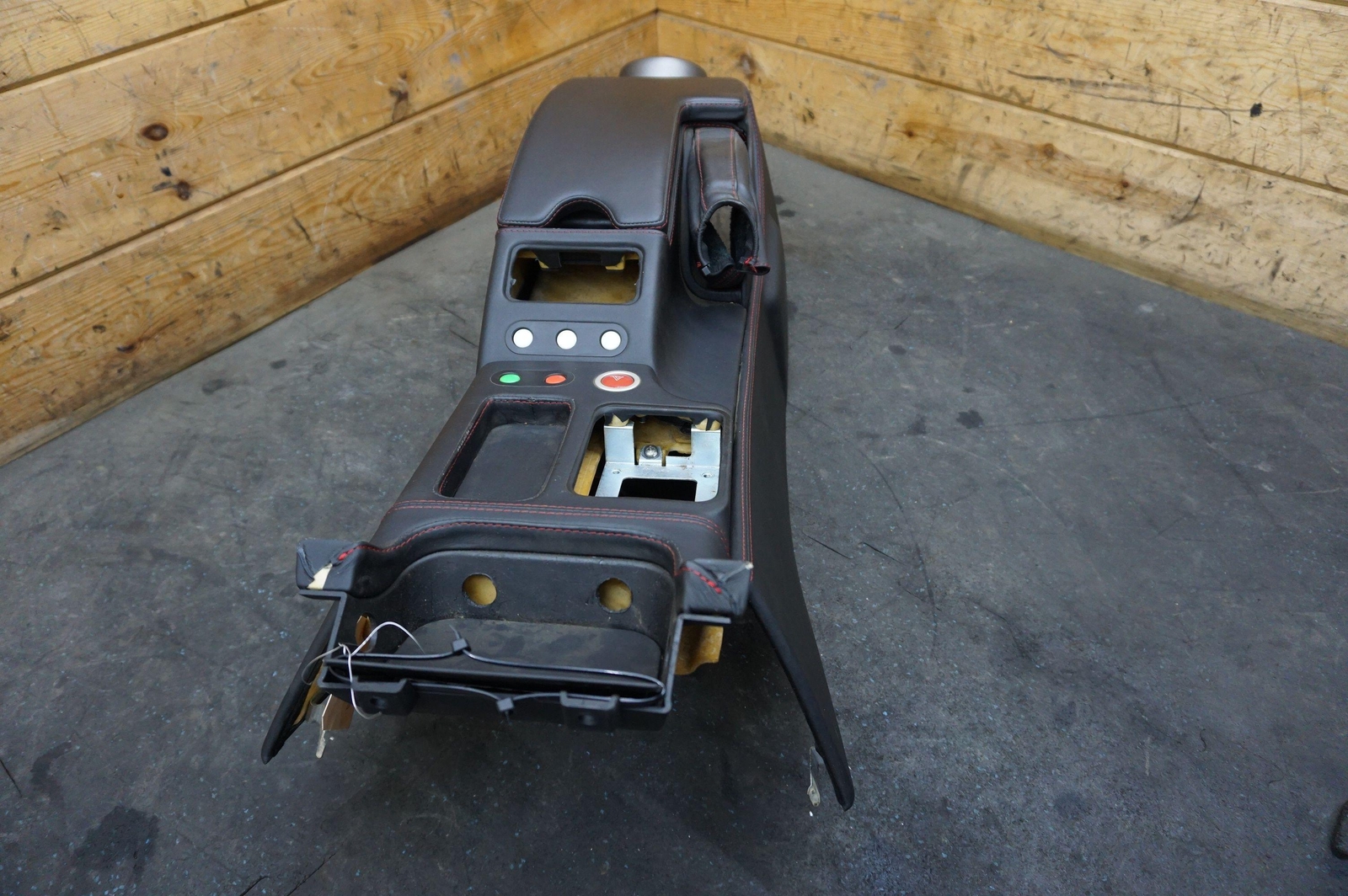 Center Console Assembly LHD USA Black Red Stitch 80539300 Ferrari 612 Scaglietti