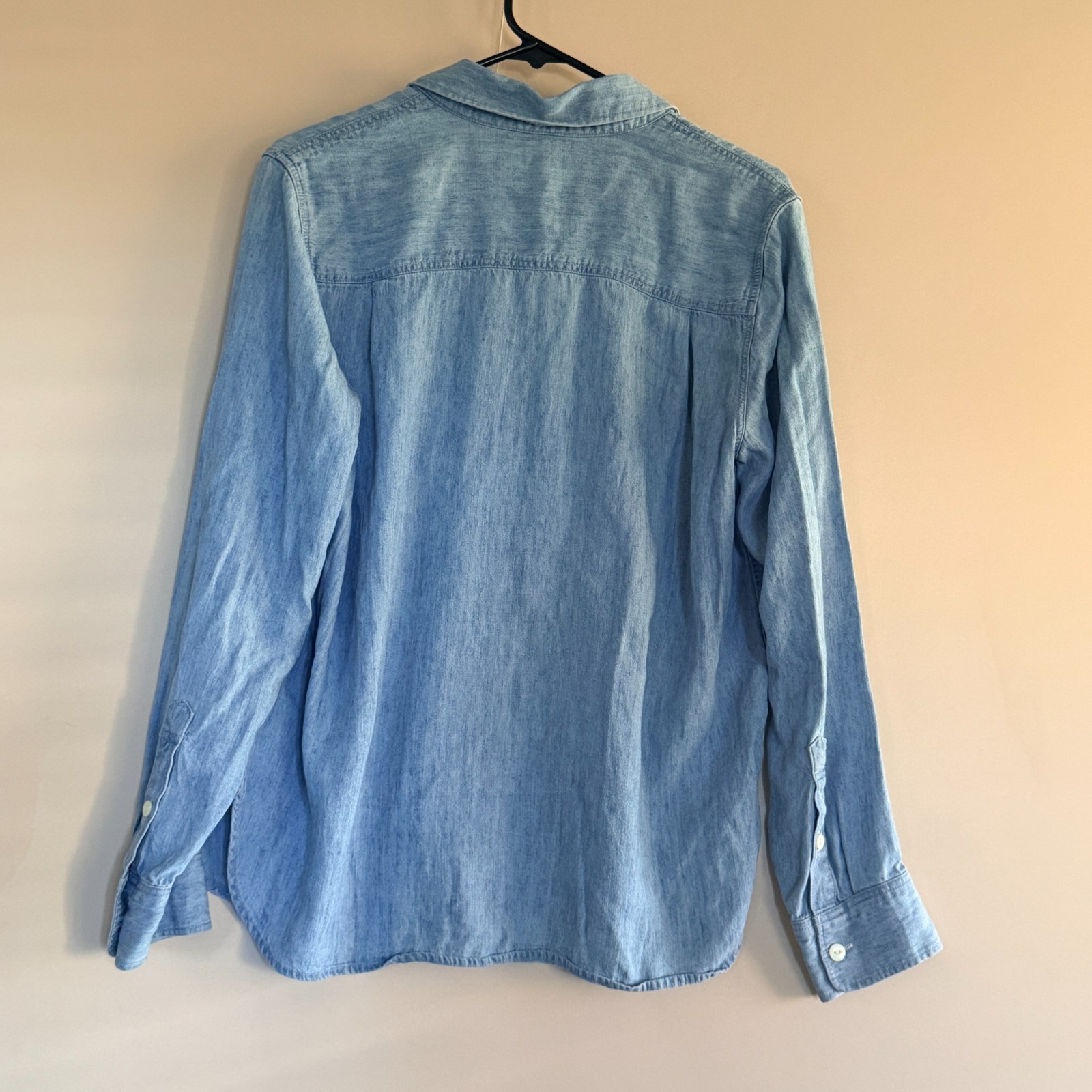 Faherty Chambray Denim Button Down Work Shirt Blu… - image 2