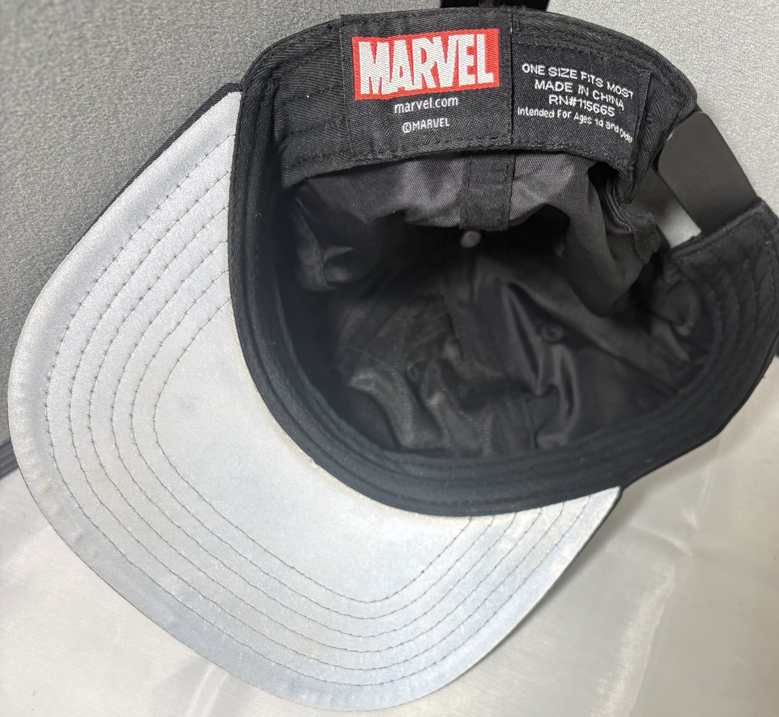 Marvel Deadpool Black Lightweight Polyester Black… - image 6