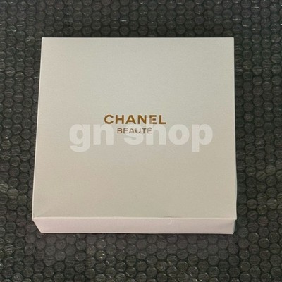 CHANEL Beaute Round Ivory White Holiday Pouch Novelty 2024 New In 