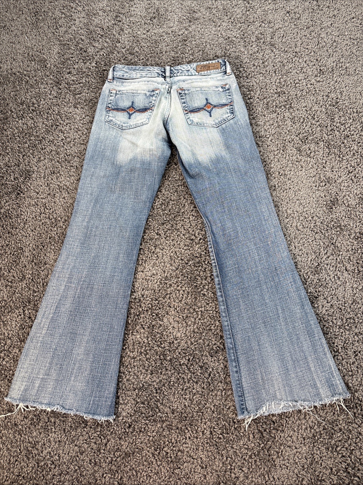 Women&rsquo;s 28x28 Bootcut Light Wash Frayed Embroidered Y2k
