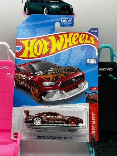 2022 HOT WHEELS SUPER TREASURE HUNT CUSTOM 18 FORD MUSTANG GT 175/250