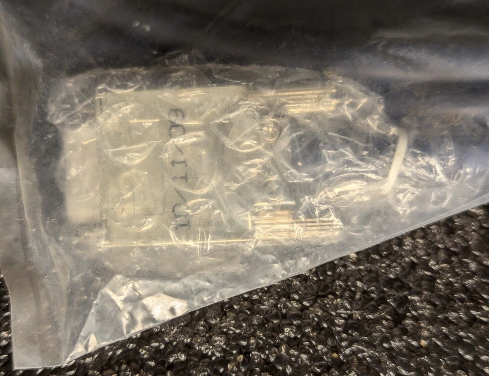 *NEW* HP JD527A X200 X.21 DTE 3m  Serial Port Cable - Image 3 of 4