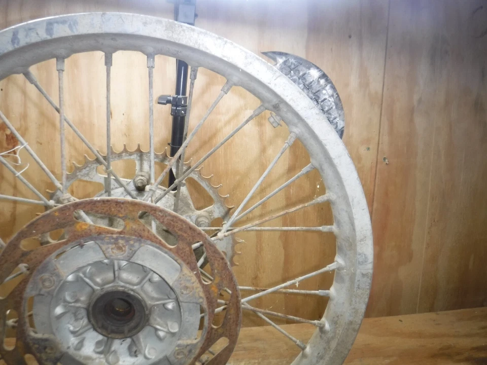 1990 Yz125 (A) raios de cubo de roda traseira aro completo - Imagem 3 de 4