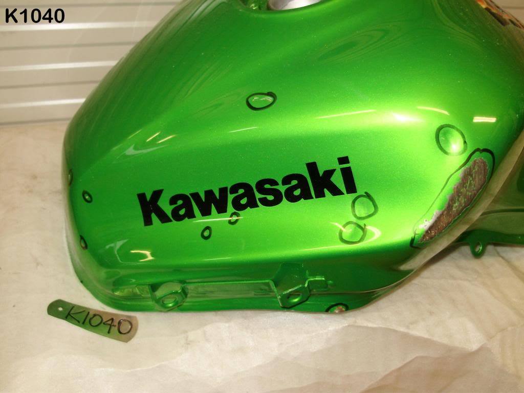 KAWASAKI ZX 1000 2011 FUEL TANK GENUINE OEM K1040 for sale online