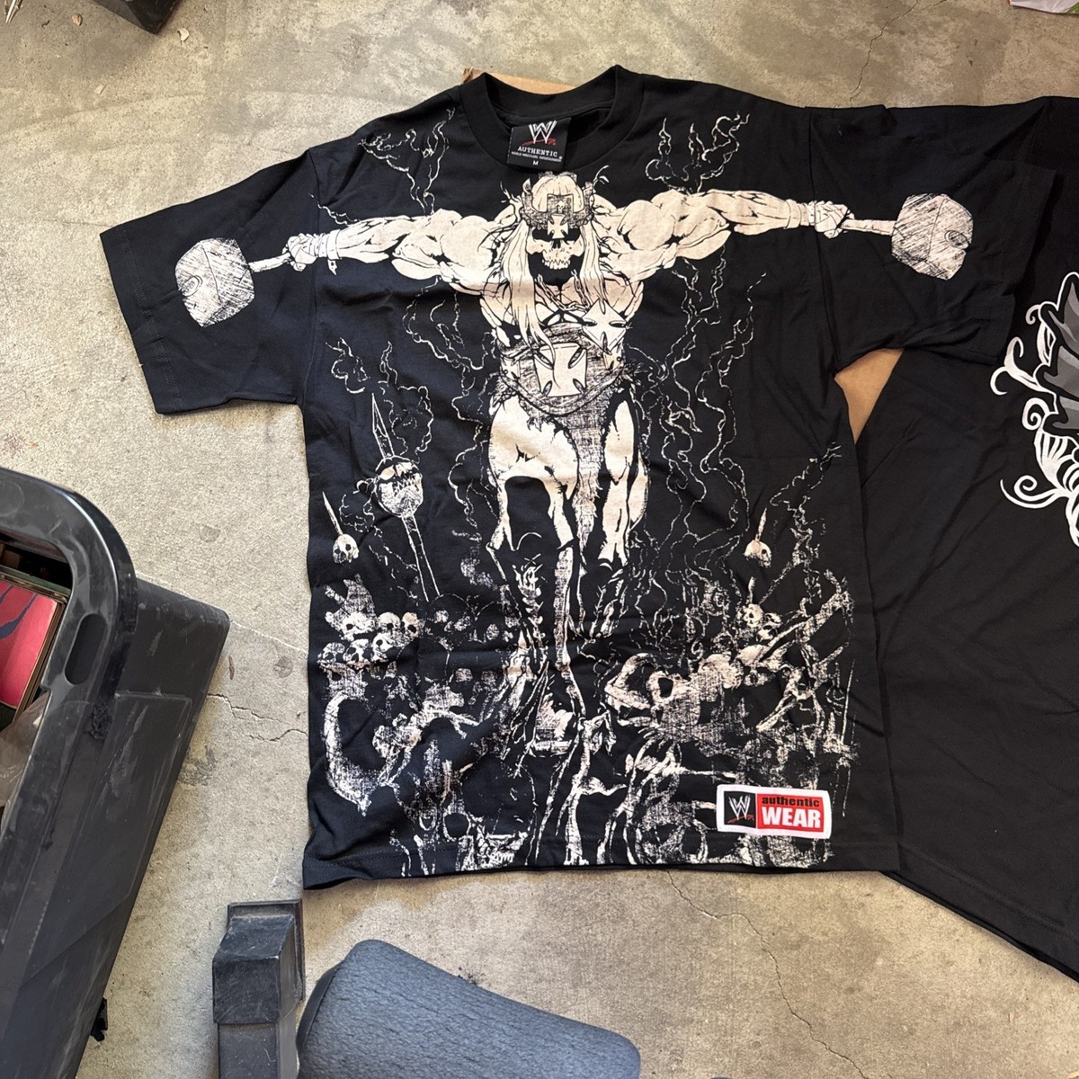 WWE Triple H Shirt Size M 2008 Eversoris Destroyer & Bret Hart