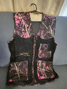Bob Allen Mesh Camo Hunting Vest Black/Pink/White M/L Full Zip Pockets