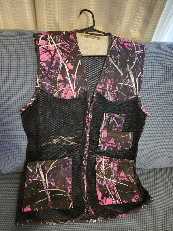 Bob Allen Mesh Camo Hunting Vest Black/Pink/White M/L Full Zip Pockets