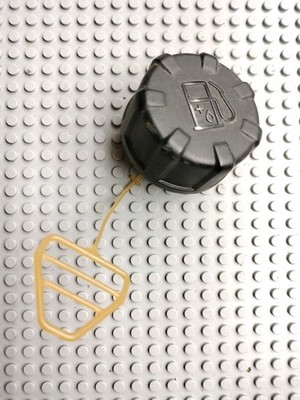 USED OEM GENUINE HITACHI 669-8402 FUEL CAP MODEL RB24EAP HANDHELD BLOWER