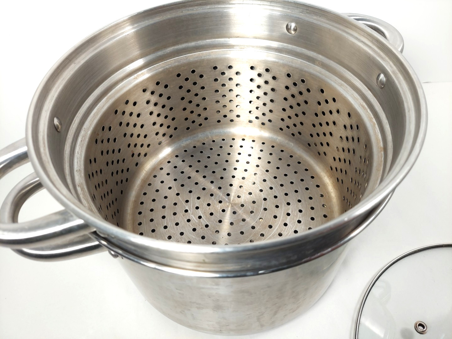 Fagor 7 Qt SS Stock Pot Gas Electric Vitro-Induction w/ Lid & Pasta Strainer