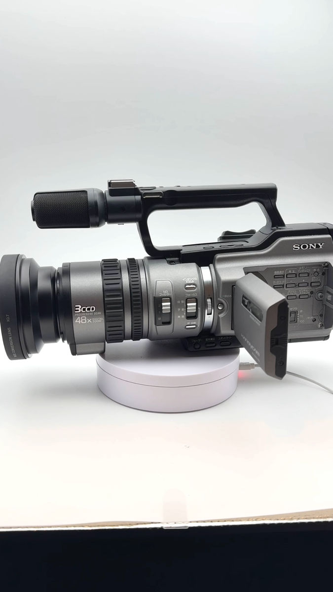 Sony Handycam DCR-VX2100 3CCD Pro Mini DV Video Camera Set Mint