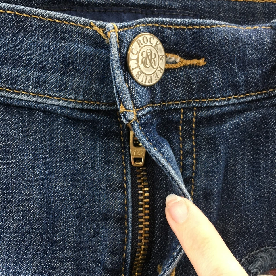 Pantalones Cortos Rock & Republic Corte Para Mujer 4 (Real 29x3.5) Azul Denim Envejecido Foto 3 de 4