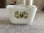 Vintage 1970s Pyrex Spring Blossom Crazy Daisy 501 B 1 1/2 Cup Dish READ