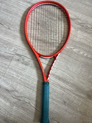 Wilson Clash V3 100L  280g  16*19 Grip 1 (4 1/8) Orange Used