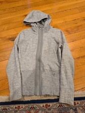 Athleta rozmiar Small szara kurtka aktywna