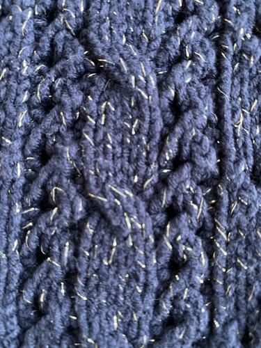Max Studio Girls Deep Purple Blue With Gold Threads Sweater Size 10-12 - Picture 9 of 12
