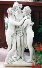3 Frauen umarmend Aktfiguren Gartenfiguren Skulptur Statuen Steinguss 103 cm
