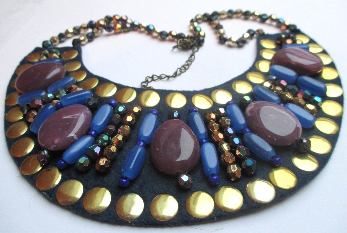 Collier Plastron Vintage Tissu Bleu Avec Cabochon Et Perles Marbrées Or - Bijou Important