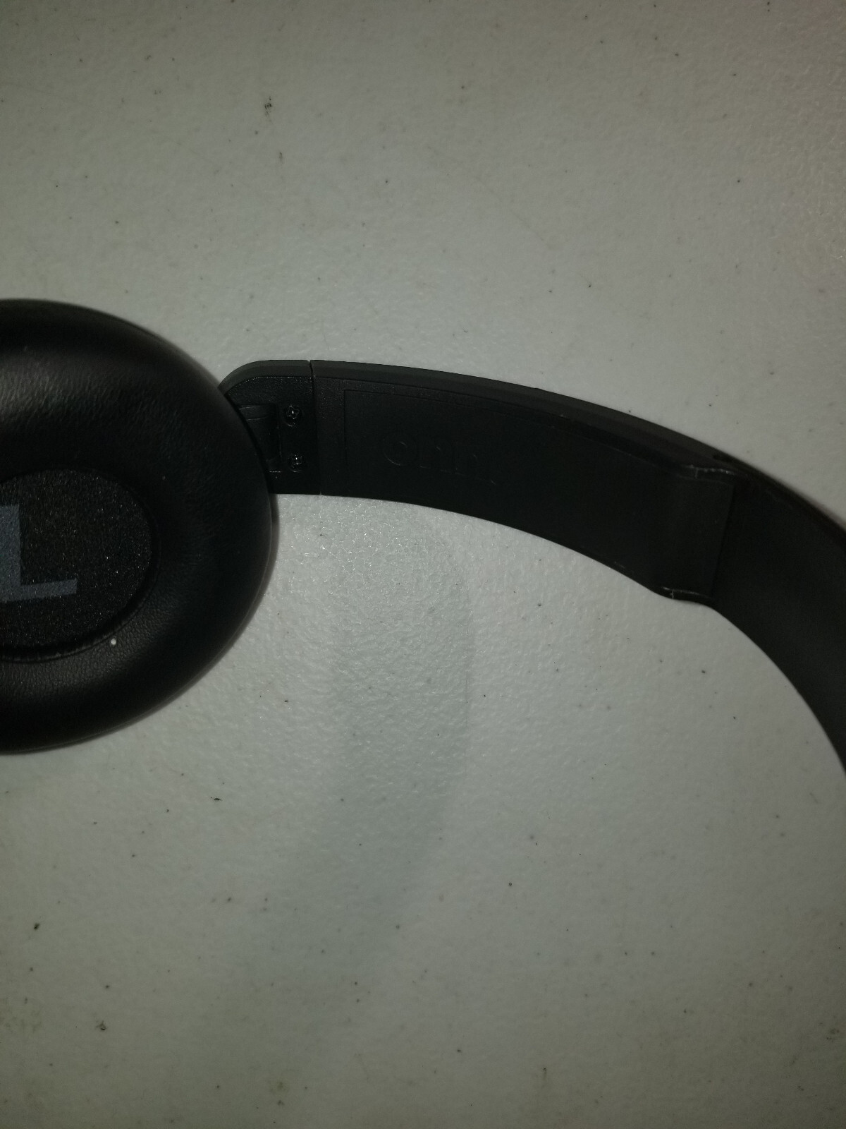 Onn Bluetooth Wireless OnEar Headphones ONLY with Wired Ability, Black