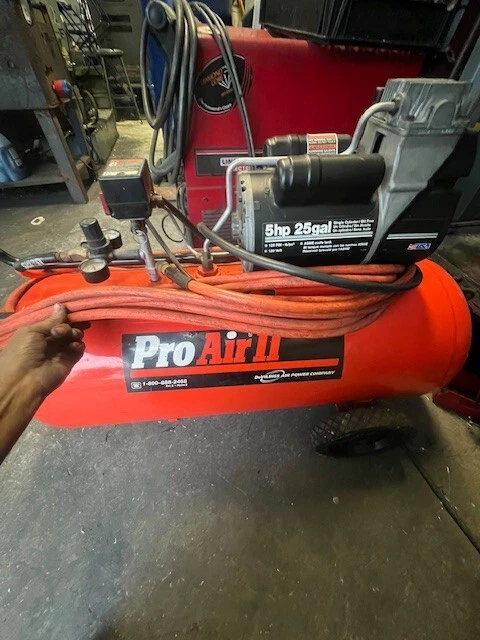 DeVilbiss Air Pro II 25 gallon air compressor