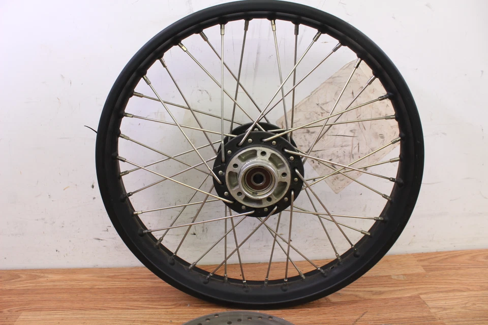 Honda CB750K 1981 rueda delantera/llanta con disco - 19 pulgadas Foto 2 de 4