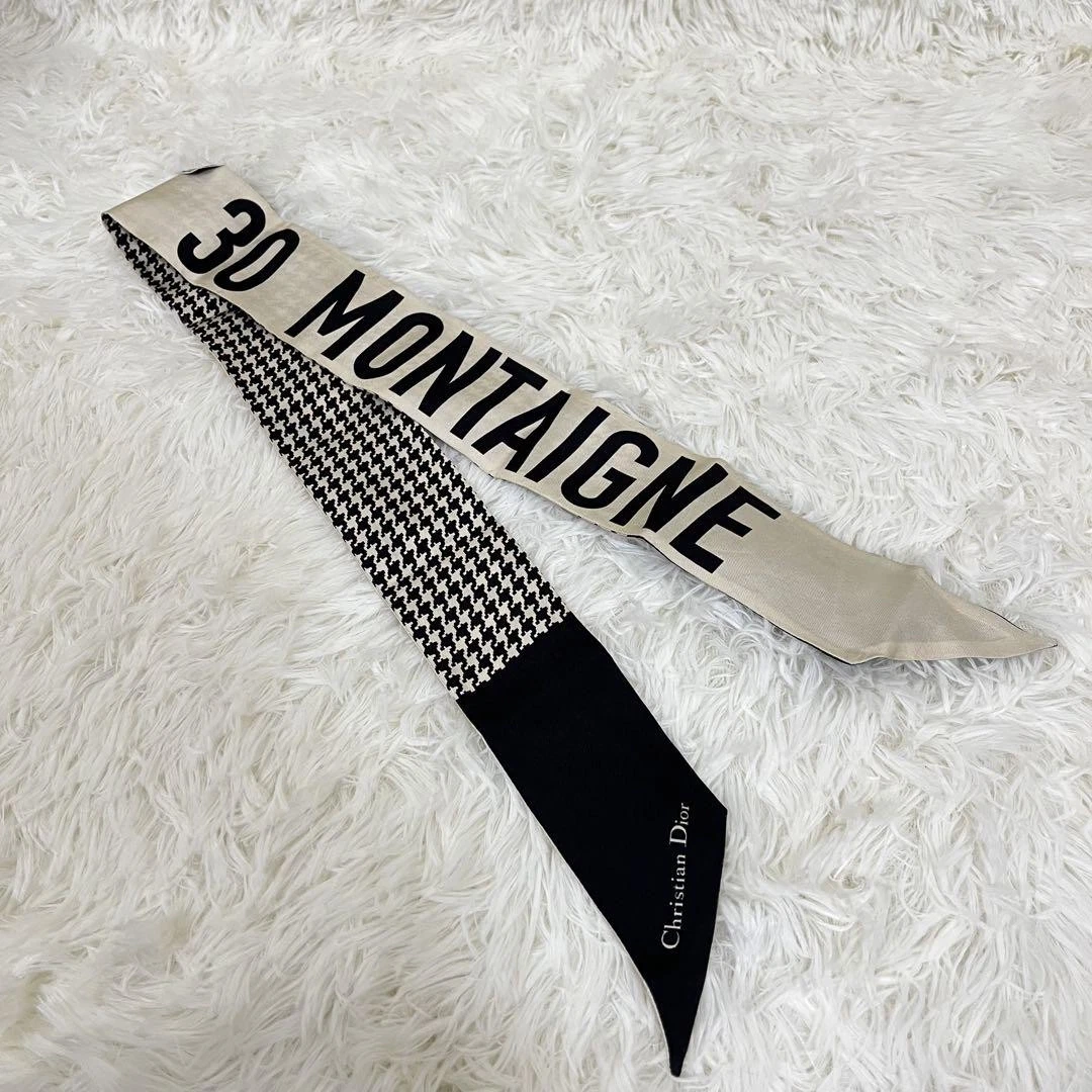 Foulard Christian Dior en soie motif pied de poule 100% soie 2,36x39,37 pouces