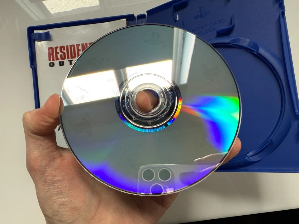 Resident Evil Outbreak PS2 - UK PAL VGC CIB with Natural Disc - Tracked - Image 4 of 4