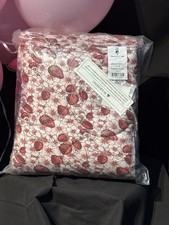 Kate Quinn Bamboo Strawberry Quilt