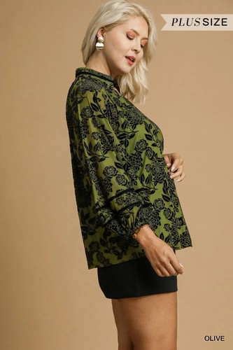 Blusa Umgee full size in velluto floreale con maniche a palloncino taglie forti - Foto 7 di 16