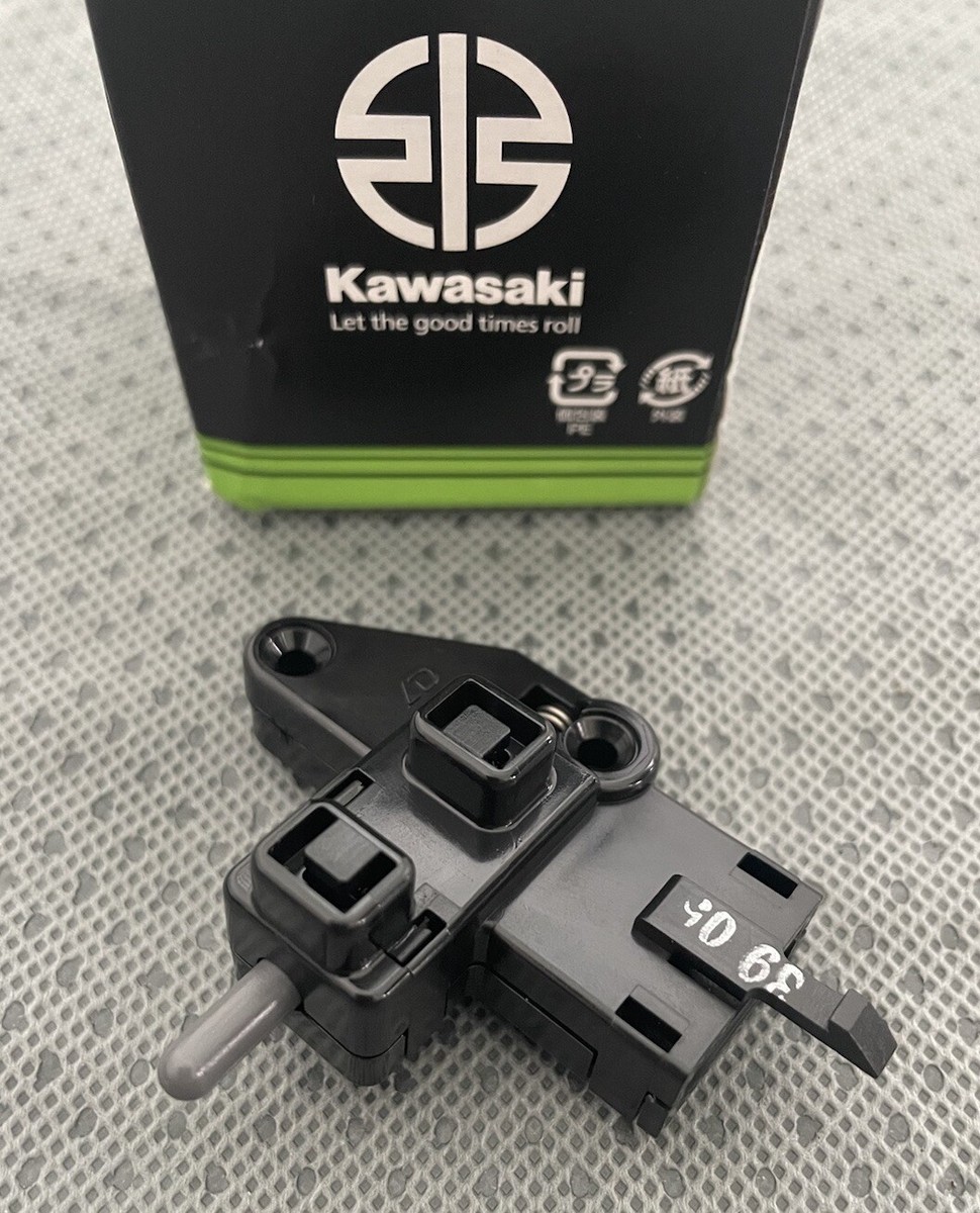 2003-2022 Kawasaki Ninja ZX 6R 6RR 10R 400 1000 Clutch Switch OEM 27010-0855 2003-2022 Kawasaki Ninja ZX 6R 6RR 10R 400 1000 Clutch Switch OEM 27010-0855