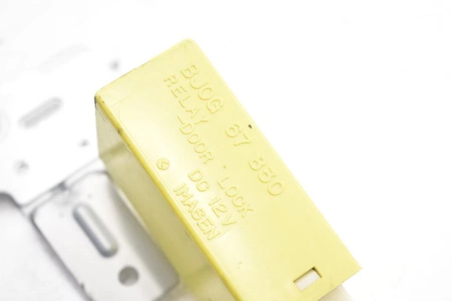 Mazda MX-5 MIATA 2004 1,8 L NB módulo temporizador de bloqueo de puerta BJ0G 67 830 Foto 2 de 4