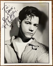 Frank Whaley signed b/w youthfull photo inscribed dedicated and dated 93