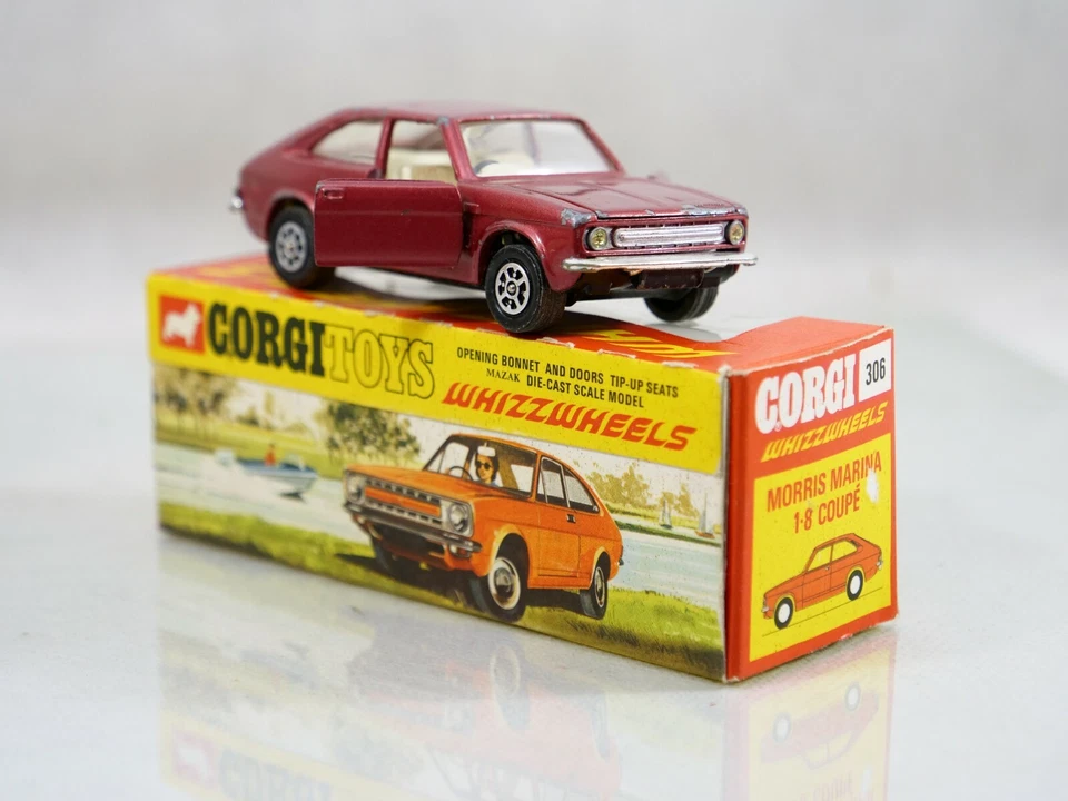 Corgi N°306 Morris Marina 1.8 Coupé IN Box 1/43 - Image 2 of 4